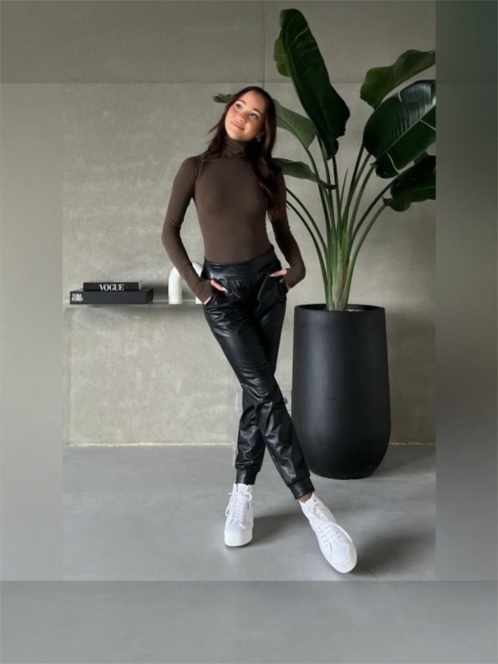 COMMANDO FAUX LEATHER JOGGERS MEDIUM BLACK